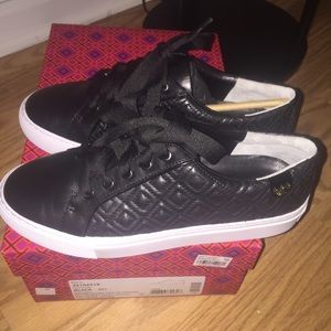 Tory Burch Marion Quilted Lace Up Sneakers! 👟👟