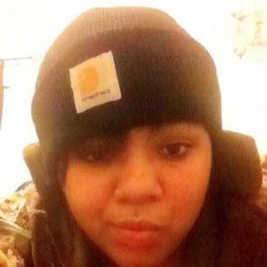 Meet your Posher, Nia