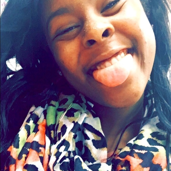 Meet Me😁💁🏾 - Picture 3 of 4