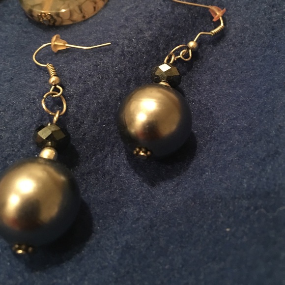 Cluster necklace and earring set - Picture 2 of 4