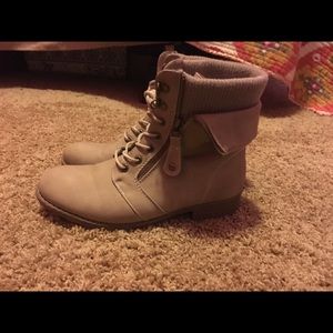 Beige/Tan Combat Boots