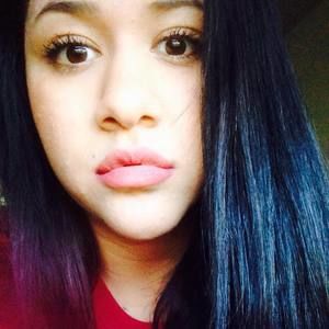 Meet your Posher, Claudia