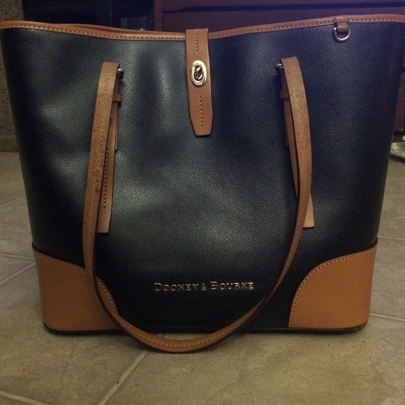 Dooney & Bourke Dover Claremont