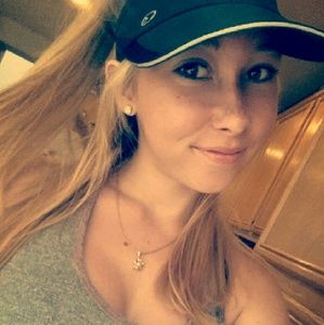 Meet your Posher, Tiffany