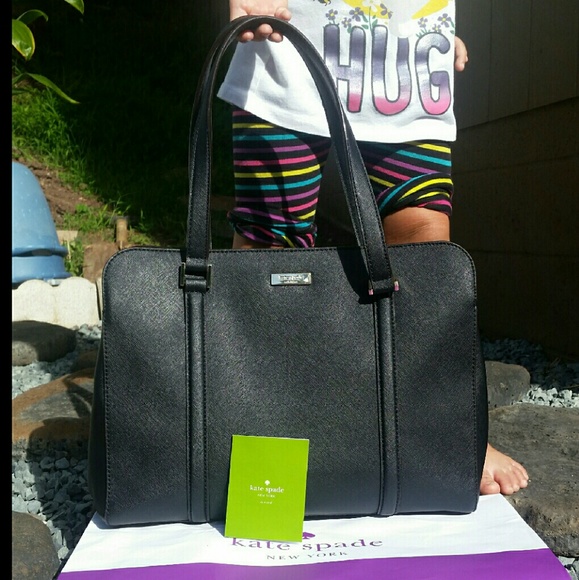 ❌*SOLD on merc* Kate spade miles purse