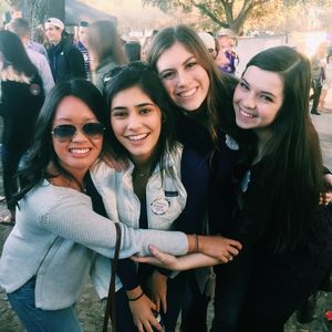 Meet your Posher, Elizabeth