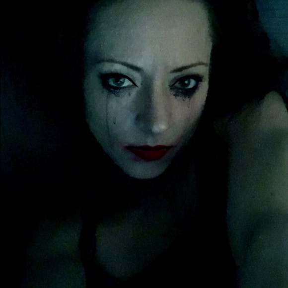 Meet your Posher, Brittney - Picture 3 of 4