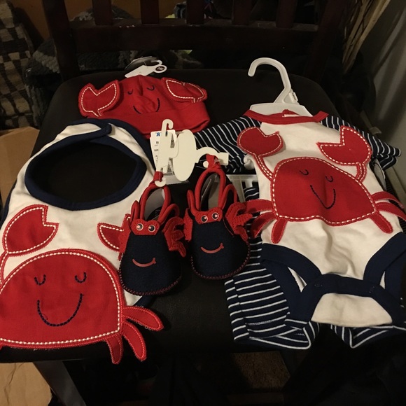 Newborn carters baby outfit very cute!