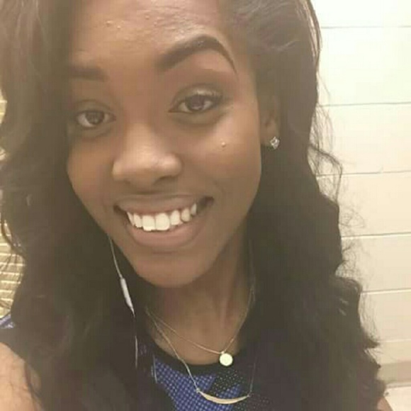 Meet your Posher, Amerriss