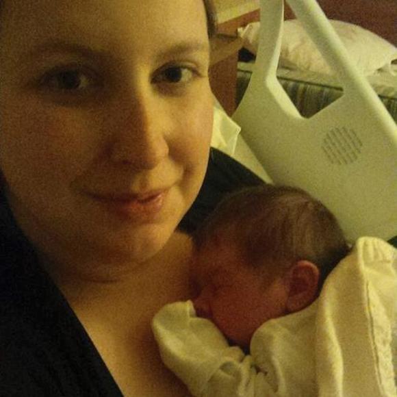 Meet your Posher, Cynthia