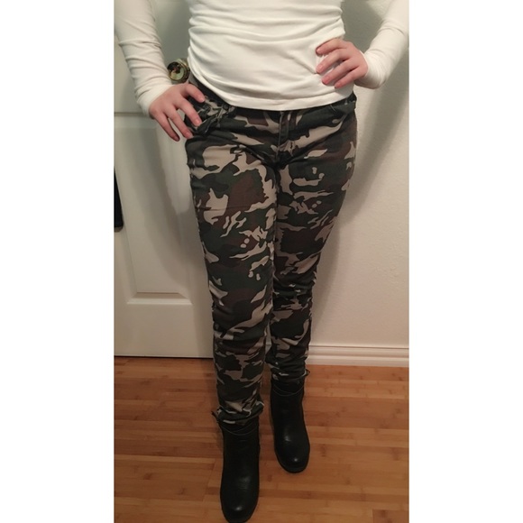 Camo pants