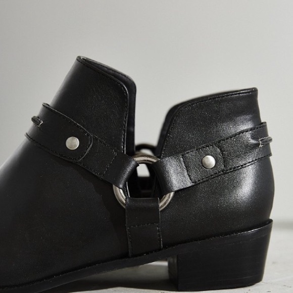 Kelsi Dagger Brooklyn Black Vermont Harness Bootie - Picture 2 of 3