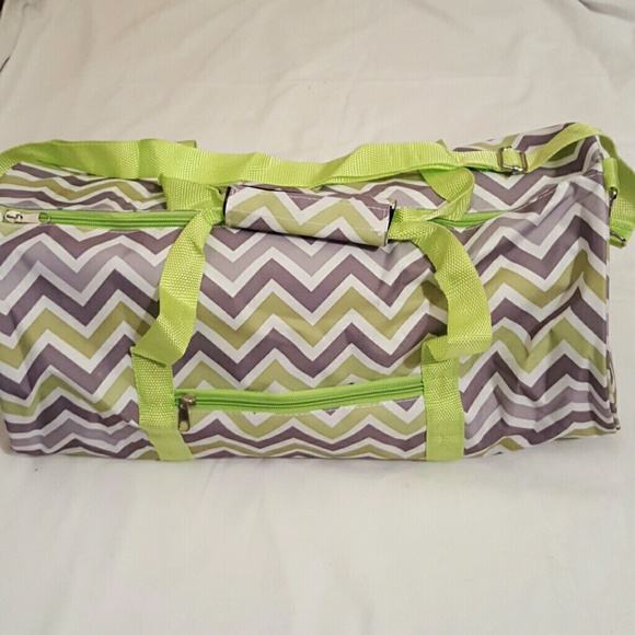** SALE TODAY ** Pretty Chevron Duffle Bag