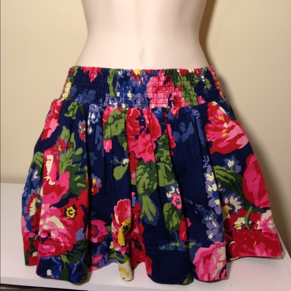 Abercrombie teen size L jr. floral skirt