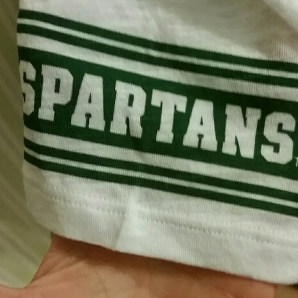 VS MSU TEE - Picture 2 of 3