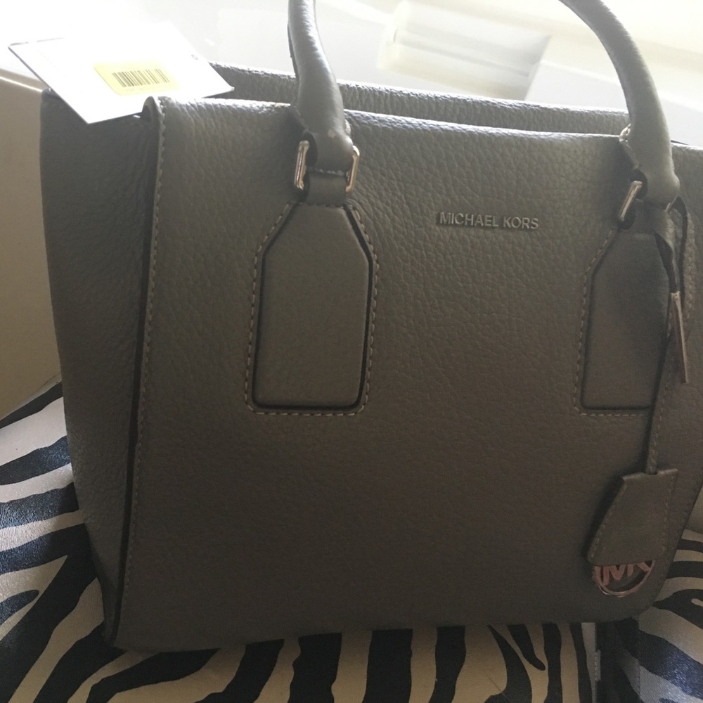 NWT Michael Kors Selby Medium Satchel Bag