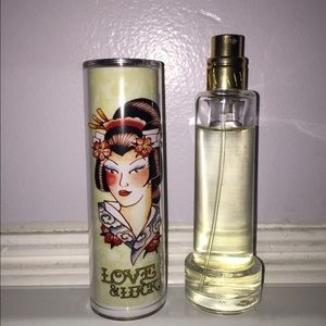 Ed Hardy love & lucky perfume