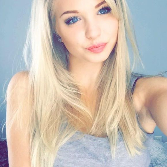 Meet your Posher, Courtney - Picture 1 of 1