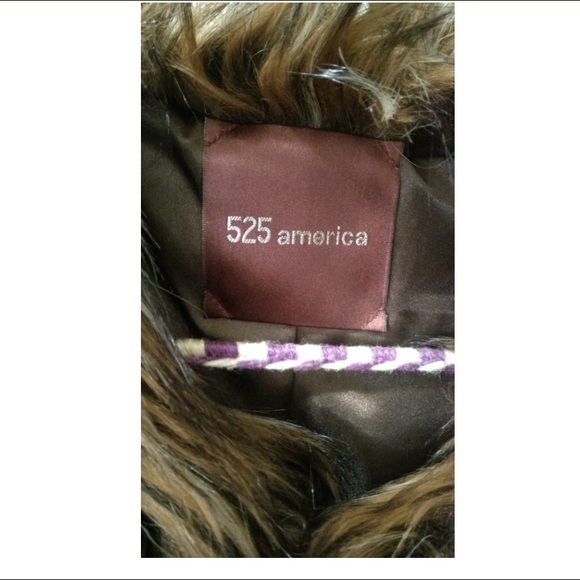 🔥PRICE DROP🔥525 America Faux Fur Vest - Picture 3 of 3