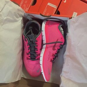 NIKE FREE 5.0