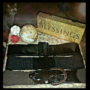 Bundle of women belts