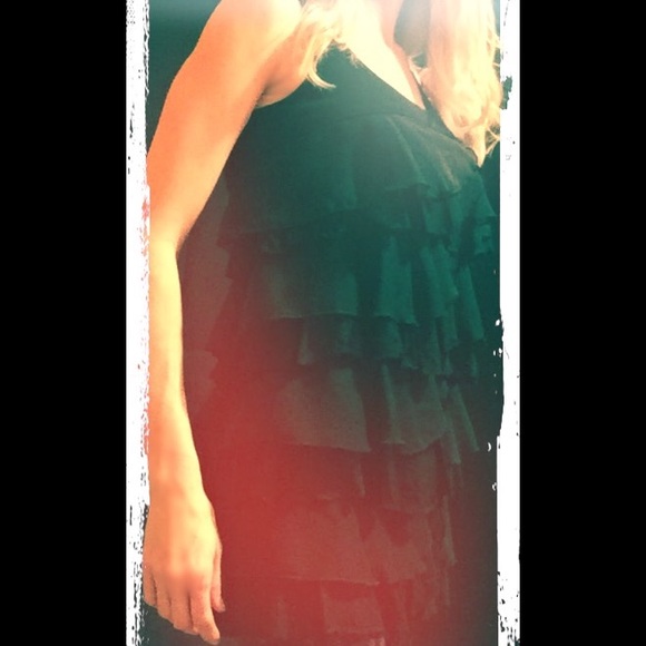 H&M ruffle top in black