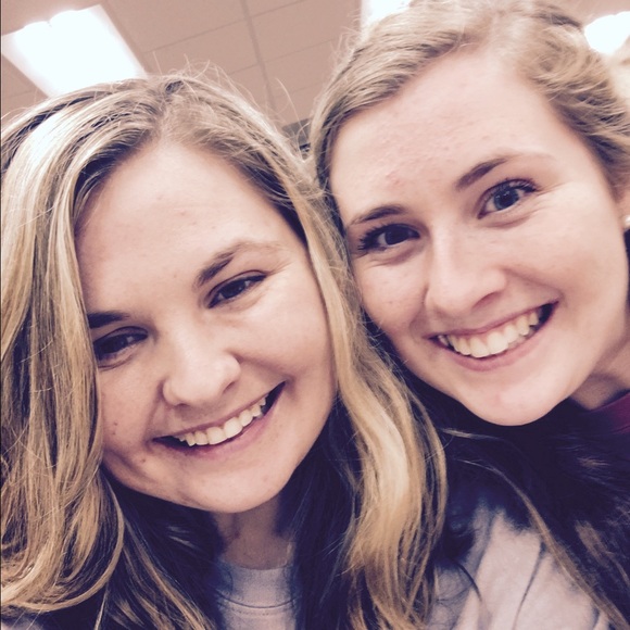 Meet your Posher, Haleigh - Picture 1 of 1