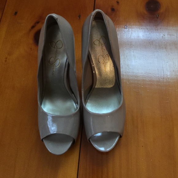 Jessica Simpson nude peep toe heels