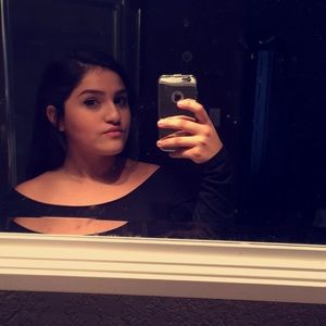 Meet your Posher, Valeria