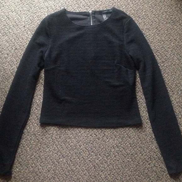 Forever21 long-sleeve crop top