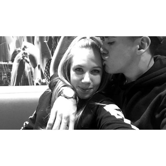 Meet your Posher, Jess - Picture 1 of 1