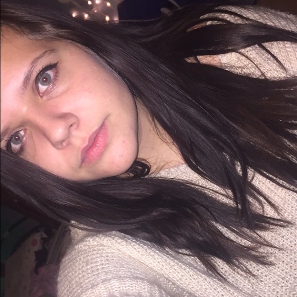 Meet your Posher, Erica - Picture 1 of 1