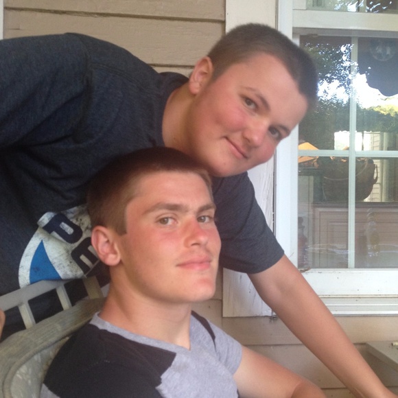 Meet your Posher, Cathy - Picture 2 of 2