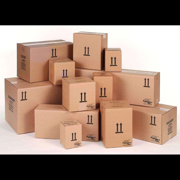 Hey ladies!!! Shipping today! Offers welcome!