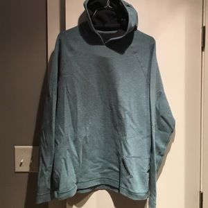 Lululemon men's LG very soft cool blue color