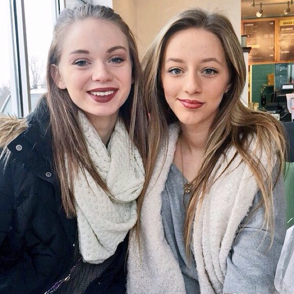 Meet Your Posher - Picture 3 of 4