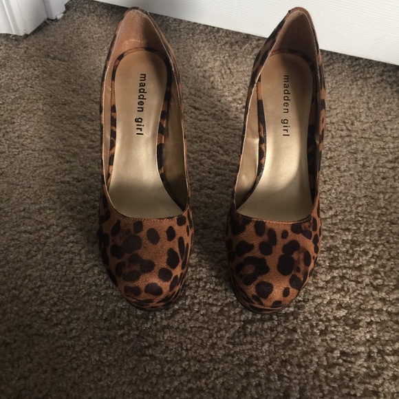 Leopard print wedges