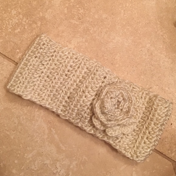 Flower head wrap - Picture 1 of 3