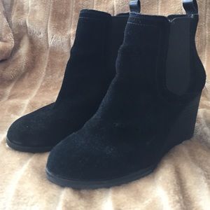 Lucky Brand Booties suede