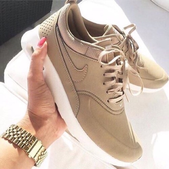 I NEED THESE IN A 6 or 6.5!