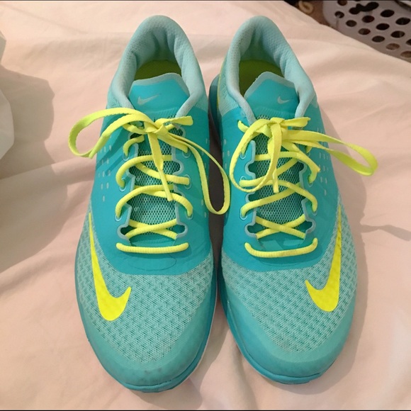 Rosche nikes