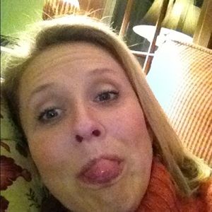 Meet your Posher, Dawn