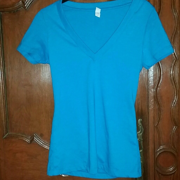 Next Level V necks - lot - Picture 2 of 4