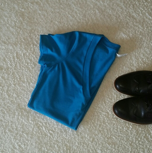 Next Level V necks - lot - Picture 3 of 4