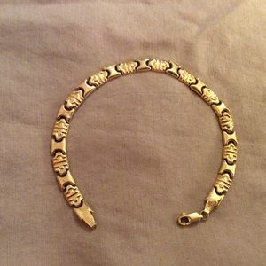 14k gold bracelet.