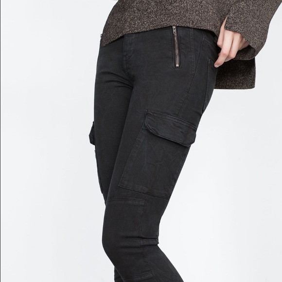 Sold Zara Women Cargo Jeans - Picture 2 of 4