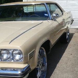 Meet your Posher, Anita