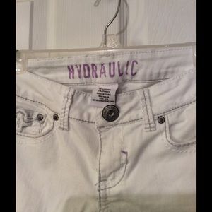 Hydraulic capri