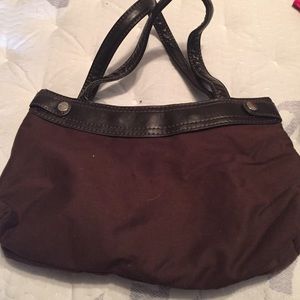 Thirty-One purse with changeable skins