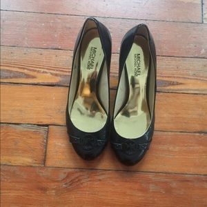 Michael Kors Black heels